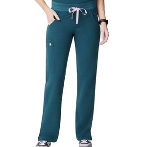 Figs Kade cargo scrub pant